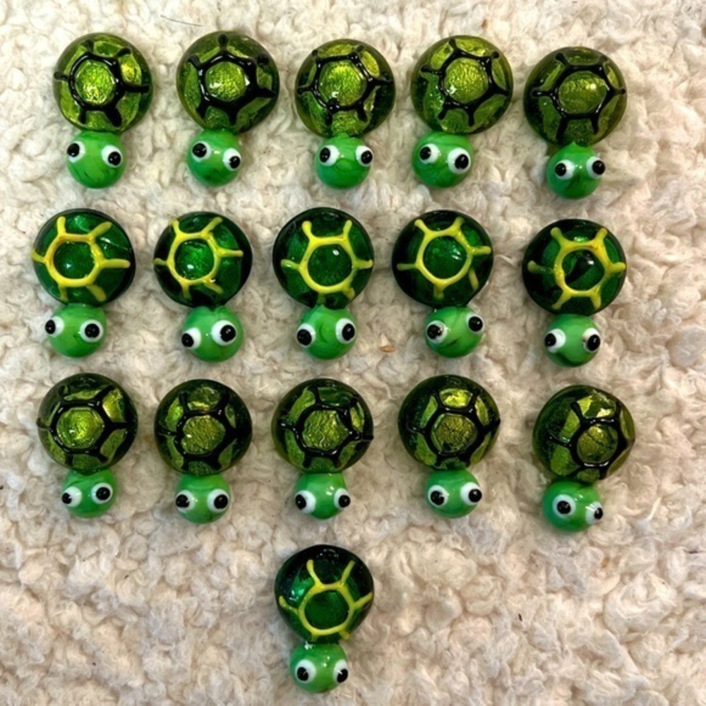 GeoCentral Colorful Turtle Magnet Set of 16